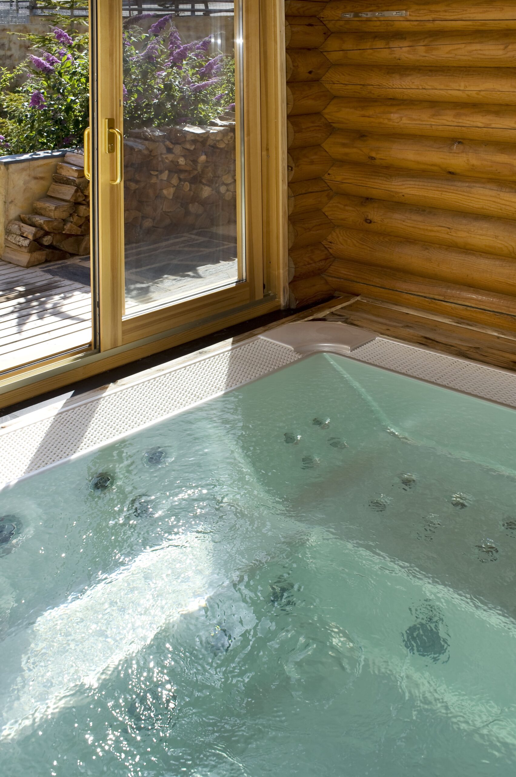 Photo - Appartements 4004 Chalet ANA by LODGE DES PYRENEES min scaled 4004 Chalet ANA by LODGE DES PYRENEES min scaled